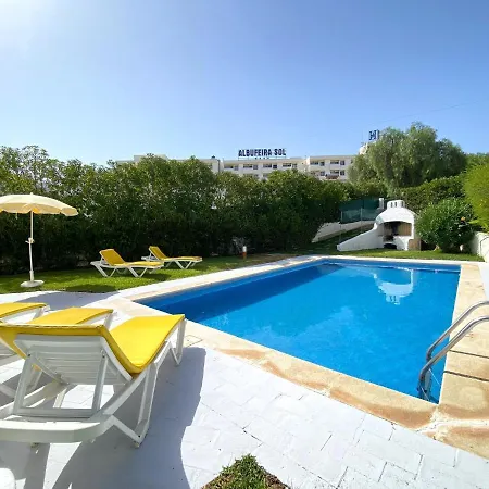 Vintage Design With Pool By Homing